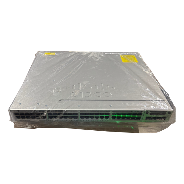 Front view of the WS-C3850-48F-L Cisco Switch