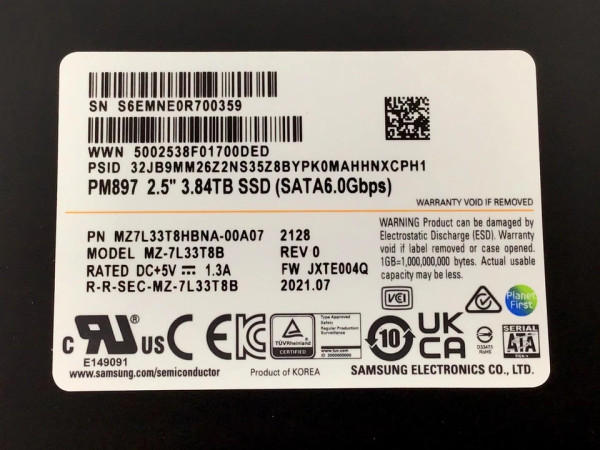 close up view of MZ-7KH3T80 drive