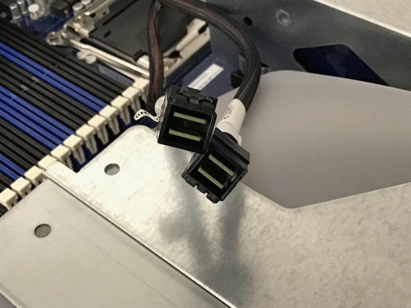 New 2U 24 bay SFF Gigabyte R280 Xeon E5-26xx v3/v4 CPU 128GB RAM