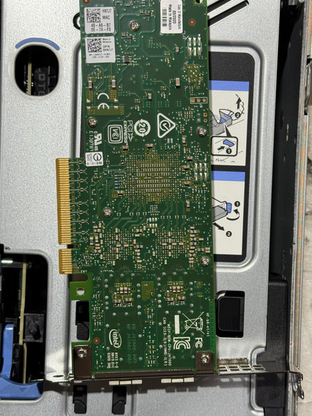 Dell PowerEdge R840 8x 2.5" Bay Server 4x Platinum 8280L CPU H740P