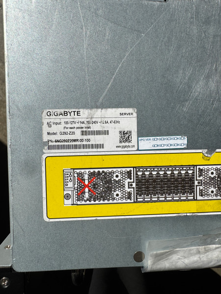 Gigabyte G292-Z20 2U 8 Bay LFF with 1x AMD 7502 CPU Black Face Plate