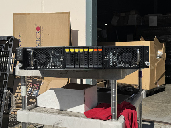 Gigabyte G292-Z20 2U 8 Bay LFF with 1x AMD 7502 CPU Black Face Plate