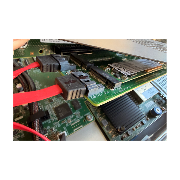 HP DL325 Gen10 EPYC 7702P 64Core 1TB 2.5" SATA HP No RAM CTO