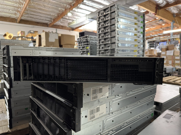 Dell PowerEdge R740 2U 8x SFF H740P RAID DDR4 LGA3647 Dual Socket CTO