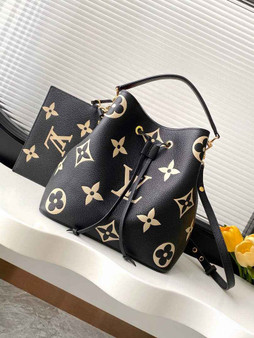 Louis Vuitton NéoNoé MM Bucket Bag Black Cowhide Leather - M45497