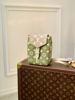 Louis Vuitton LV M81351 Tiny Backpack Monogram Empreinte Leather - 13 x 19 x 8 cm / Green - View 1