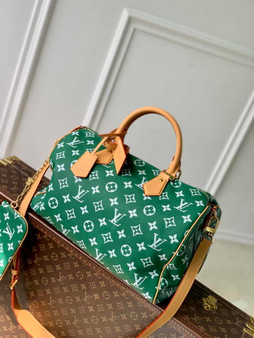 Louis Vuitton Speedy P9 Bandoulière 40 M24417 Green Soft calfskin