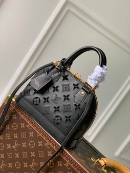 Louis Vuitton Alma BB Bag M22878 Black Calfskin