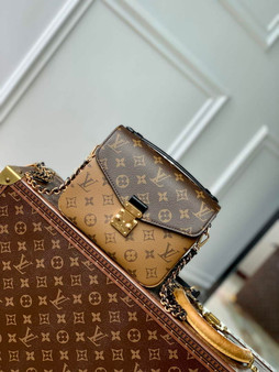 Louis Vuitton Pochette Métis Backpack M11941