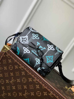 Louis Vuitton Steamer Wearable Wallet M81852 Leather