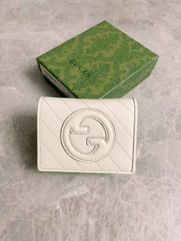 Gucci Blondie card case wallet 760317 in beige leather �?,physical,'8097938440420,,product,999,0,150.00,0.00,0.00,68.00,,1,30,<div class=""""product-detail"""" data-mce-fragment=""""1"""">