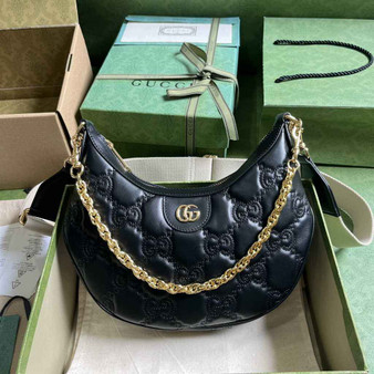 Gucci �?39709 GG Matelassé small shoulder bag in black leather