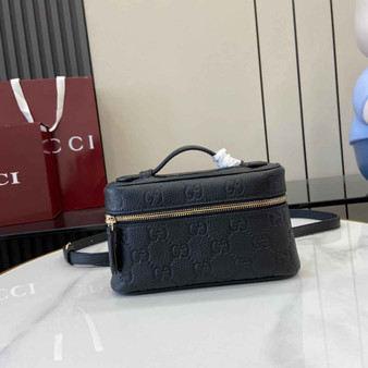 Gucci GG Emblem super mini bag 815949 in black leather - Default Title - View 1