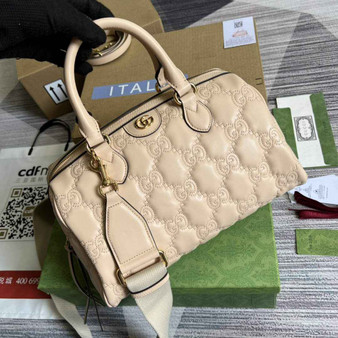 Gucci ‎�?02242 GG Matelassé leather medium bag beige