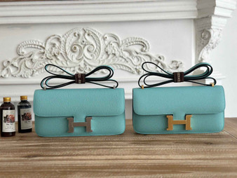 Hermès Constance bag in Blue Epsom leather H382650 - Gold - View 1