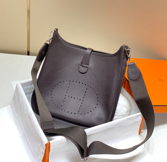 Hermès Evelyne III 29 Taurillon Clemence Shoulder Bag Coffee Silver - Default Title - View 1