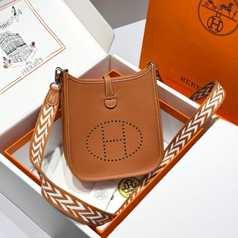 Hermes Mini Evelyne 16 Bag in Taurillon Clemence Leather H069450 - Default Title - View 1