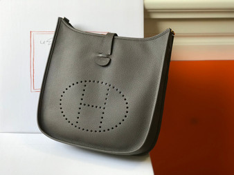 Hermès Evelyne III 29 Bag Taurillon Clemence Dark Green - Default Title - View 1