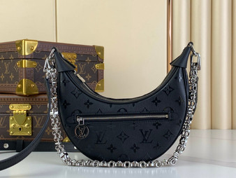 Louis Vuitton Loop Bag M11267 Black Calfskin