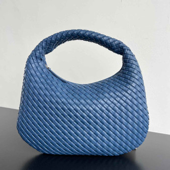 Bottega Veneta Medium Veneta Bag 856737 in Blue
