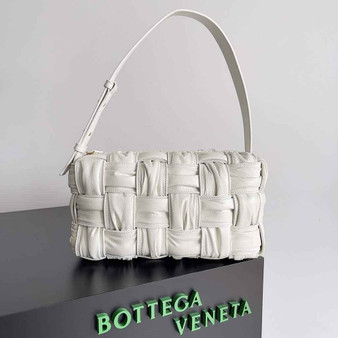 Bottega Veneta BV 717090 Brick Cassette In White