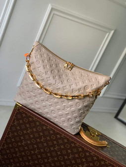 Louis Vuitton Coussin Hobo MM Bag M12071