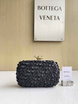 Bottega Veneta Knot 717622 Calfskin Black