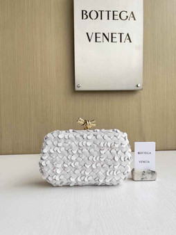 Bottega Veneta Knot 717622 Calfskin White