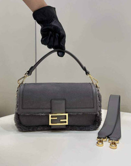 Fendi 8BR600 Baguette leather bag Gray