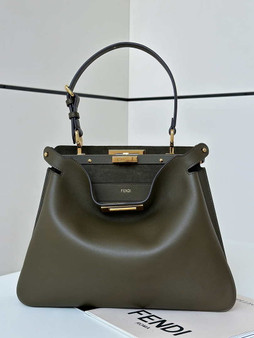 Fendi Peekaboo Soft Medium Green Leather Bag 8BN353