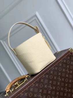 Louis Vuitton All In BB Bag, M29479 Banane Calfskin leather