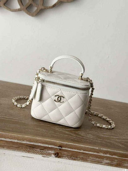 Chanel Vanity Case, 66020 white lambskin