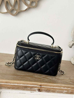 Chanel Vanity Case, 66021 black lambskin