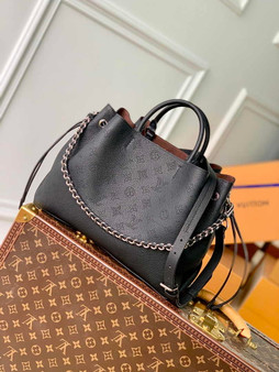 Louis Vuitton Bella Tote M59200 Black Mahina Calfskin