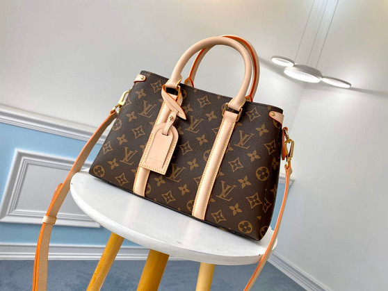 Louis Vuitton M44815 Soufflot BB Monogram Canvas