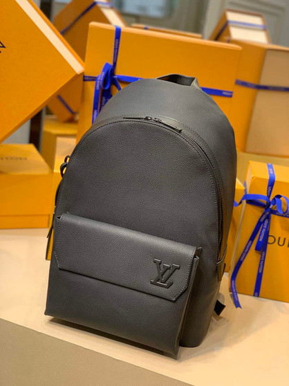 Louis Vuitton LV M57079 New Backpack Leather Black - 30 x 43 x 14 cm / Black - View 1