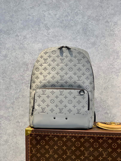 Louis Vuitton LV M46105 Racer Backpack Monogram Shadow Leather - 33 x 41 x 18 cm / Gray - View 1