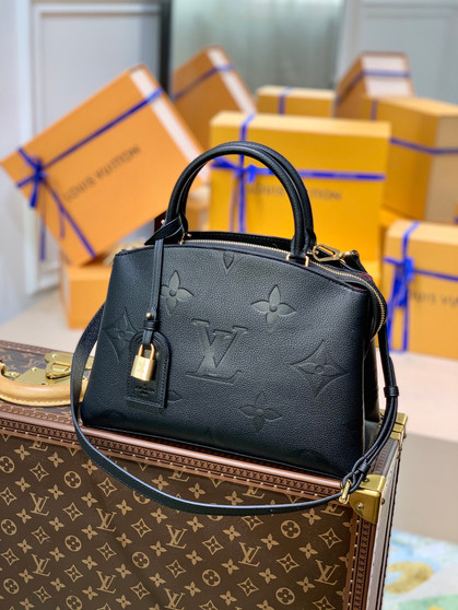 Louis Vuitton M58916 Petit Palais tote bag Monogram Leather Black