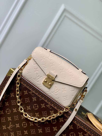Louis Vuitton Pochette Métis East West M22942 Beige Empreinte Leather - Default Title - View 1