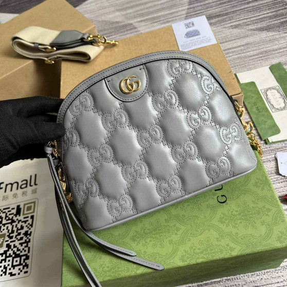 Gucci ‎�?02229 GG Matelassé leather small bag gray