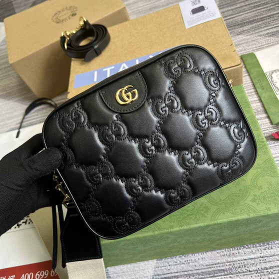 Gucci 702234 GG Matelassé leather shoulder bag Black