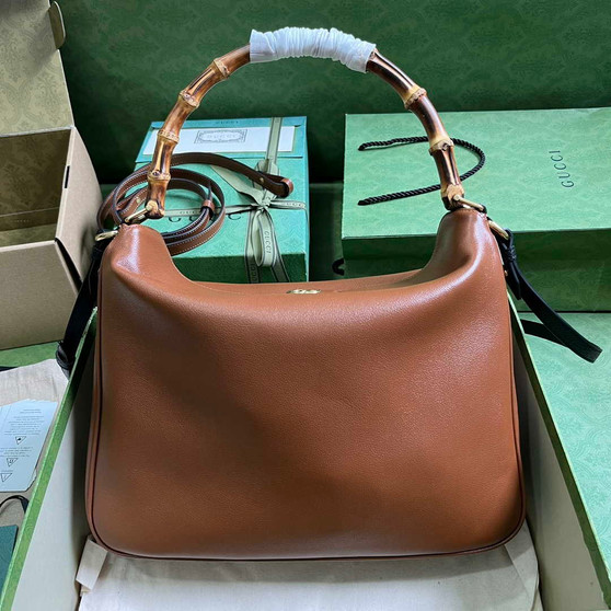 Gucci 746245 Diana large shoulder bag in Brown leather