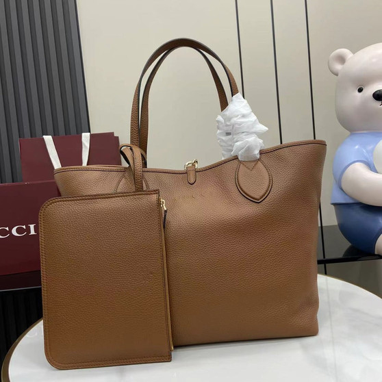 Gucci Totissima large reversible tote bag �?39112 brown leather