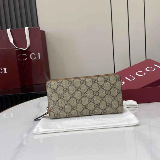 Gucci GG Emblem zip around wallet, 821207 in brown fabric - Default Title - View 1