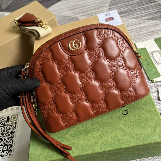 Gucci ‎�?02229 GG Matelassé leather small bag light brown