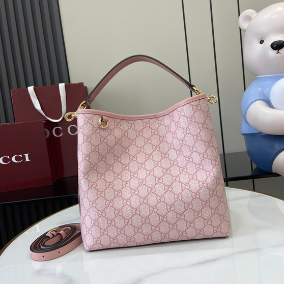 Gucci GG Emblem medium bucket bag ‎815103 in pink fabric