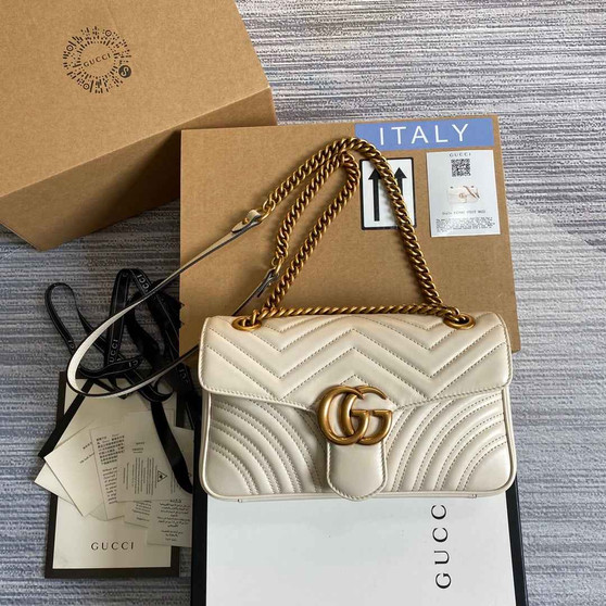 Gucci 443497 GG Marmont small matelassé shoulder bag Beige