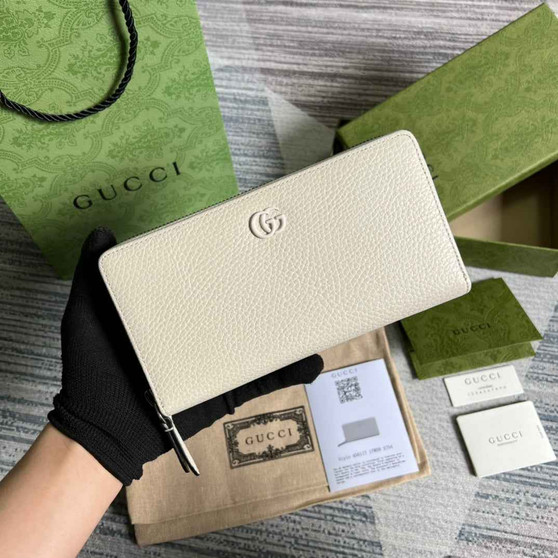 Gucci ‎�?56117 GG Marmont zip around wallet Beige leather