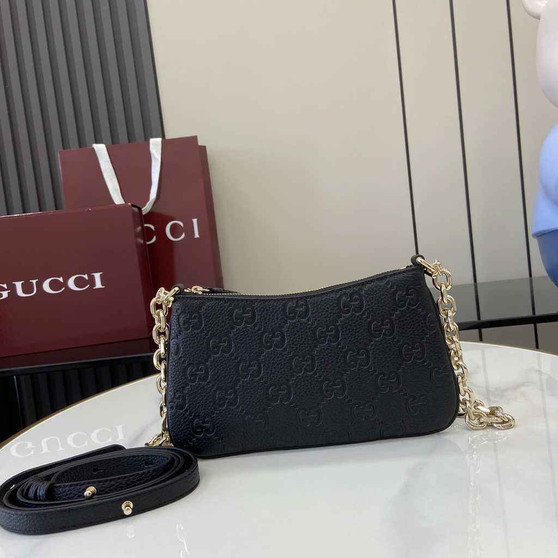 Gucci GG Emblem super mini bag 815278 in black leather - Default Title - View 1