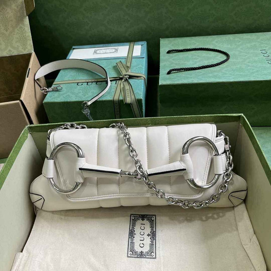 Gucci Horsebit Chain medium shoulder bag �?64255 in White leather